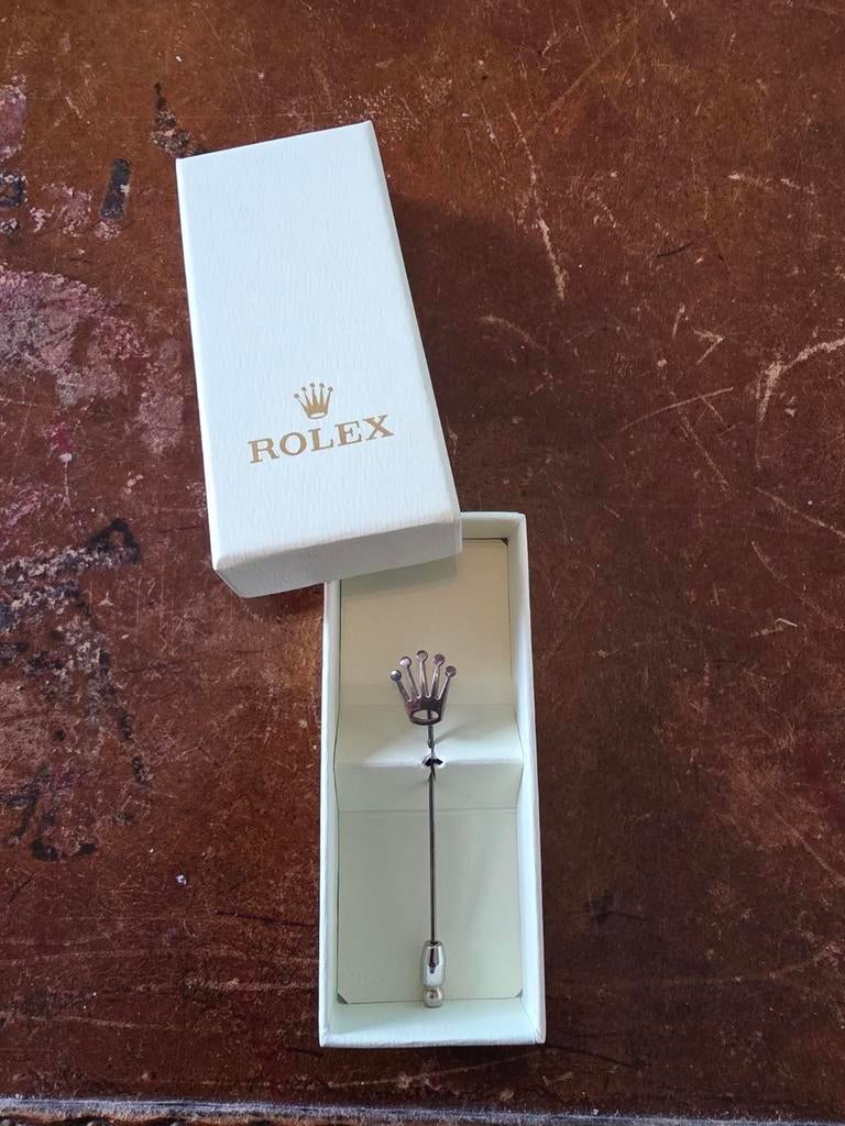 Rolex Crown Lapel Pin, Enlèvement ou Envoi, Comme neuf, Marque, Insigne ou Pin's
