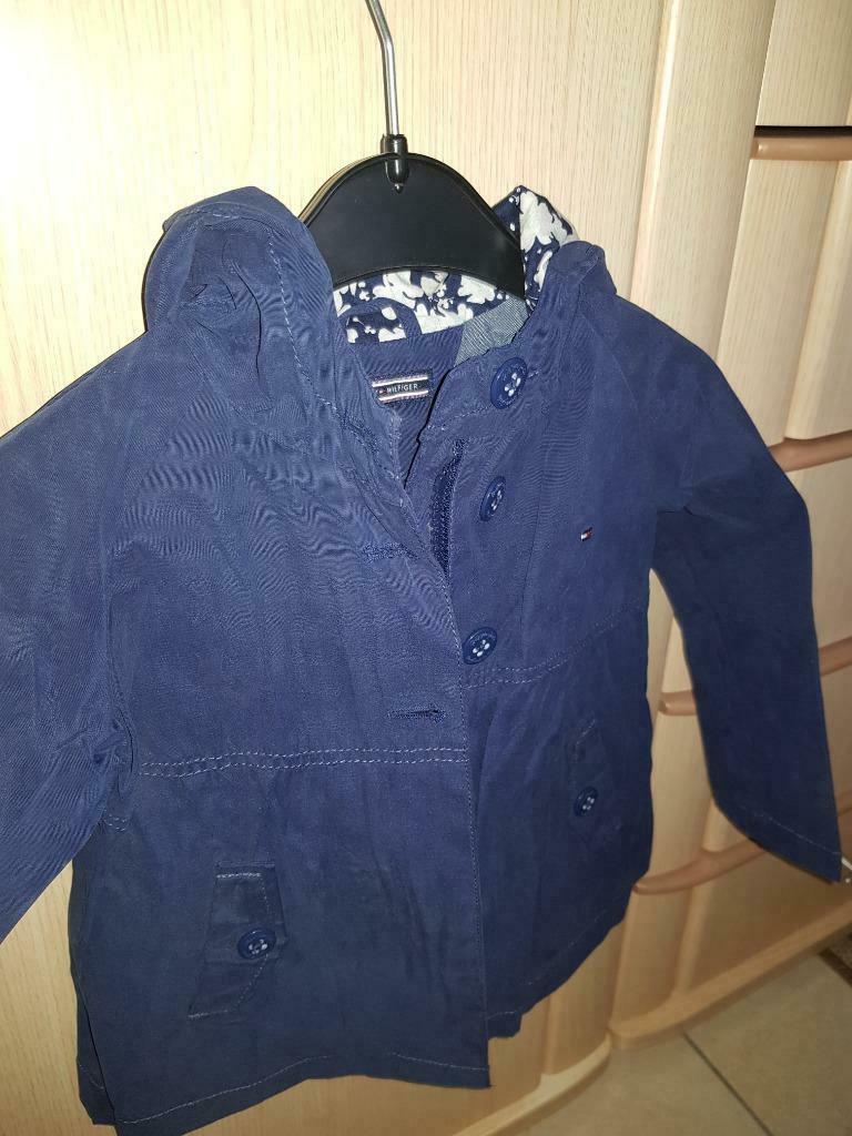 Meisjes Jas merk Tommy hilfiger maat 92 blauw, Kinderen en Baby's, Ophalen, Zo goed als nieuw, Meisje, Jas