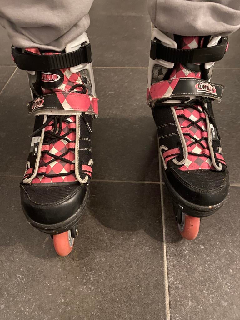 Rolskates optimum goede staat maat 37/40 niet veel gebruikt, Sport en Fitness, Skeelers, Ophalen, Zo goed als nieuw