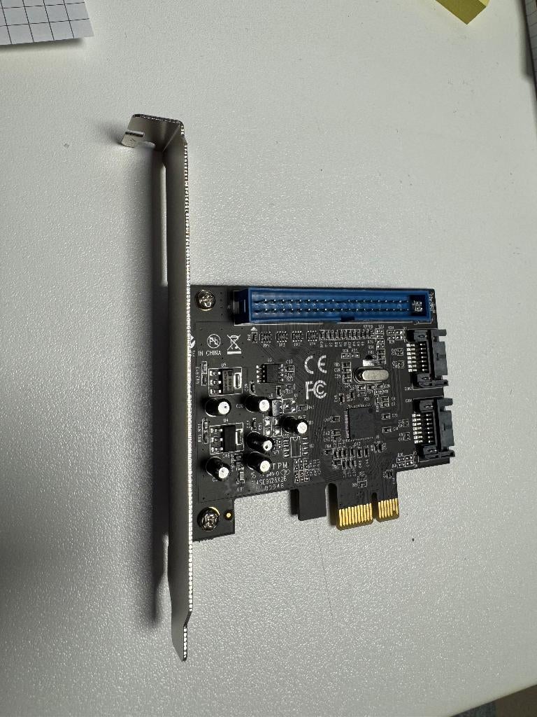 PCI kaart met 2 X SATA en 1 X IDE, Neuf, HDD, Interne, Enlèvement