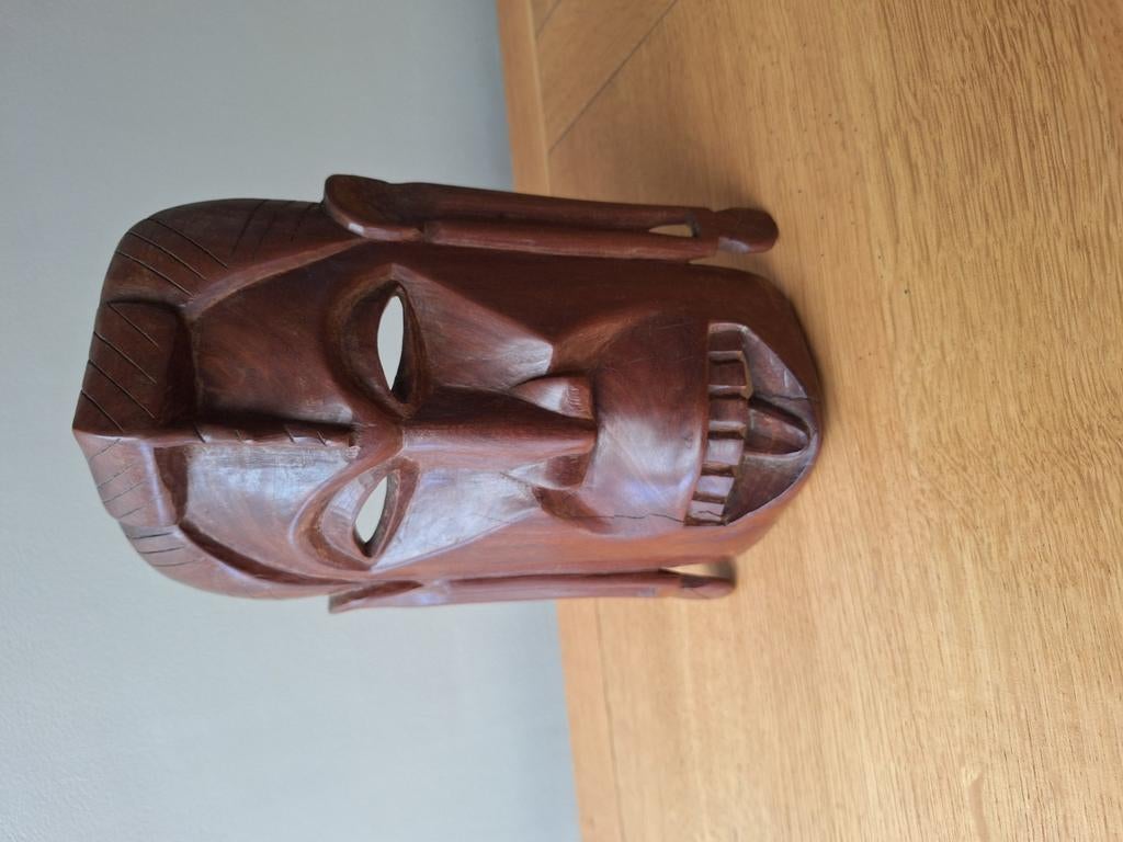 Masque en bois, Enlèvement ou Envoi