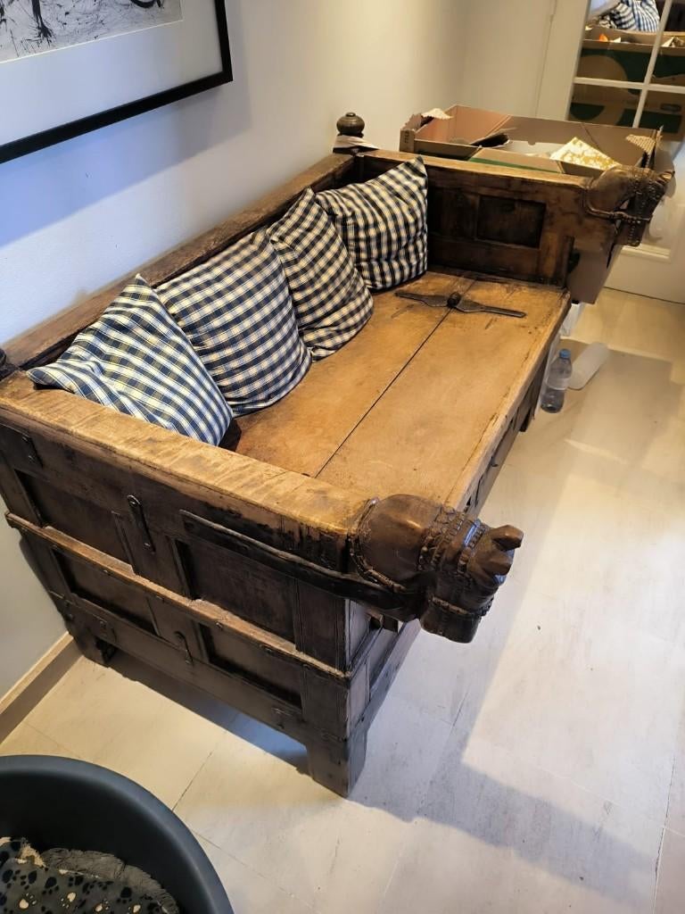 BANC COFFRE DECORATIF A TETES DE CHEVAUX, Enlèvement