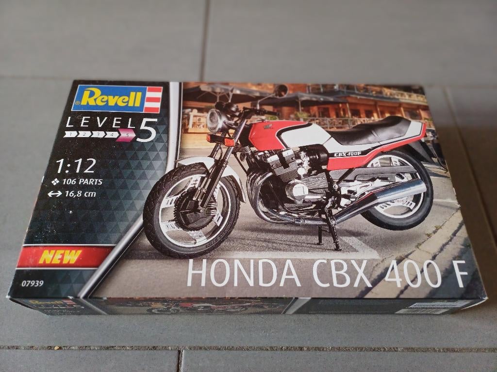 Kit de construction Revell Moto Honda CBX 400 F, 1:50 ou moins, Revell, Comme neuf, Enlèvement