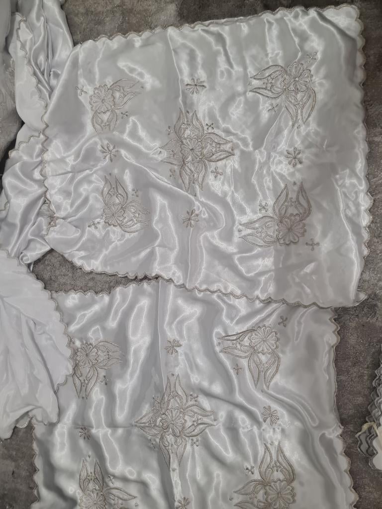 Henna kledij plys muurdecoratie/kussensloop/tafellaken,bilga, Kleding | Dames, Ophalen