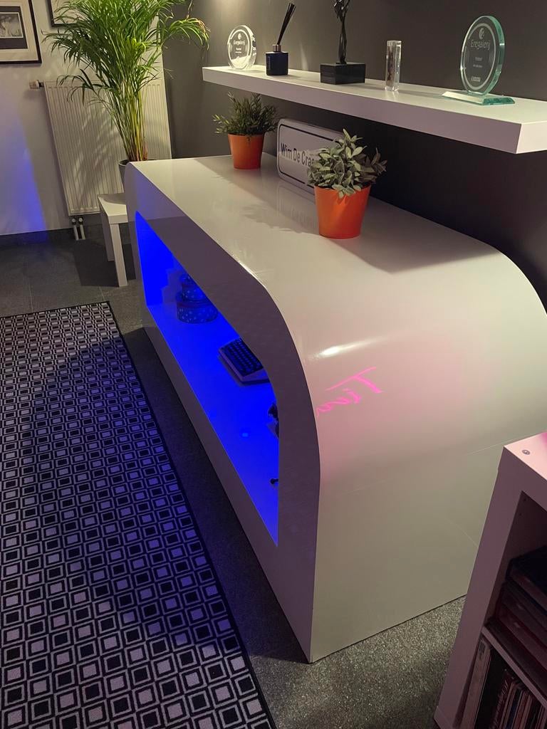 Dj booth - Design kast., Ophalen, Zo goed als nieuw