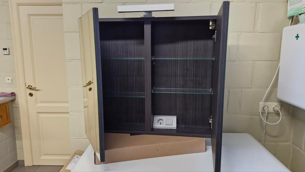Armoire miroir de salle de bain, Enlèvement