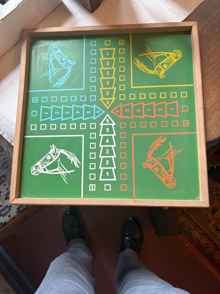 Paardenspel bord, Ophalen, Zo goed als nieuw