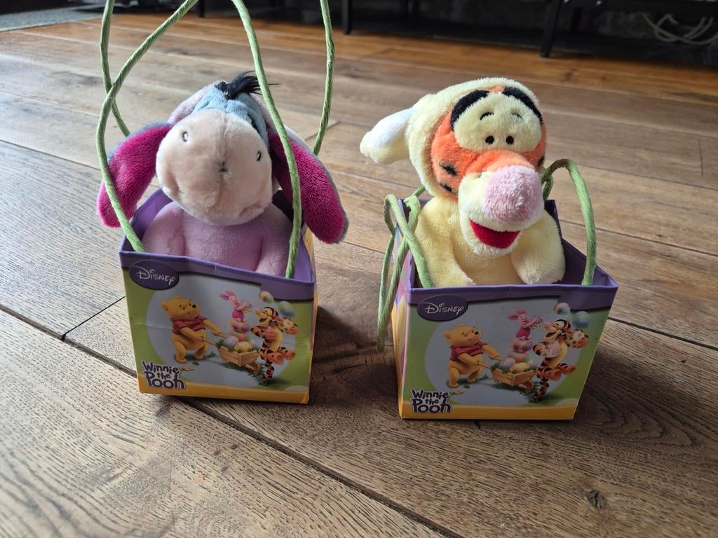 Knuffeltjes in mandje. Iejoor en Tijgetje, Ophalen of Verzenden, Gebruikt