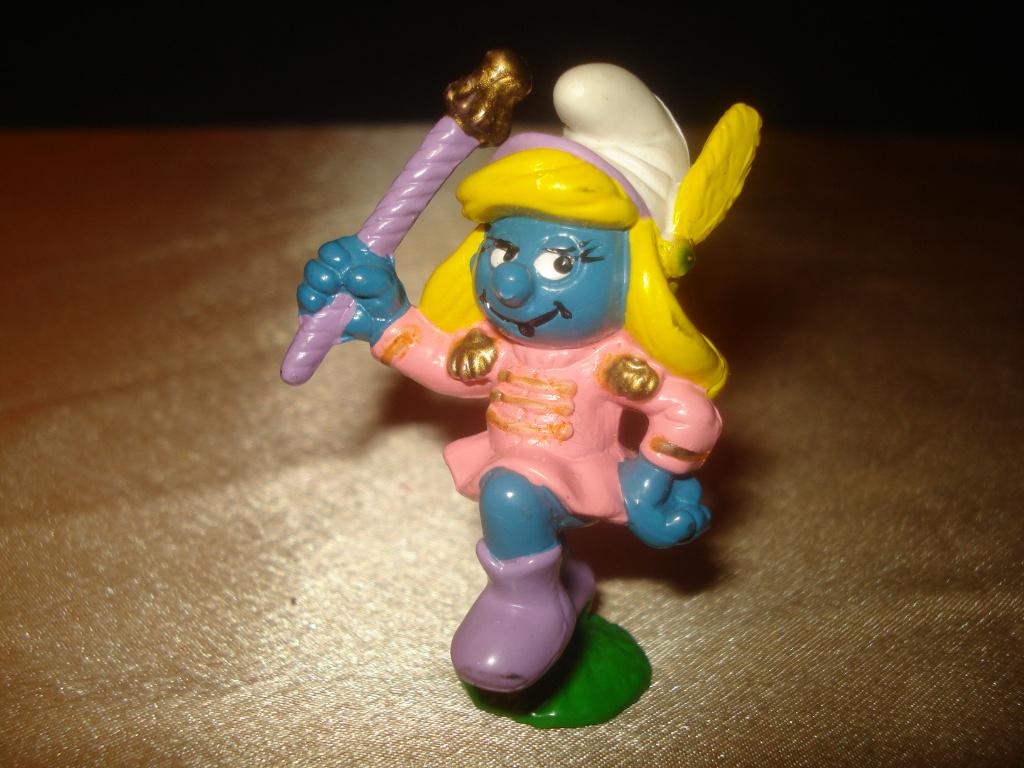 SCHTROUMPFS 20188 Schtroumpfette Majorette Années 80's Rare, Verzamelen, Smurfen, Nieuw, Poppetje, Figuurtje of Knuffel, Smurfin