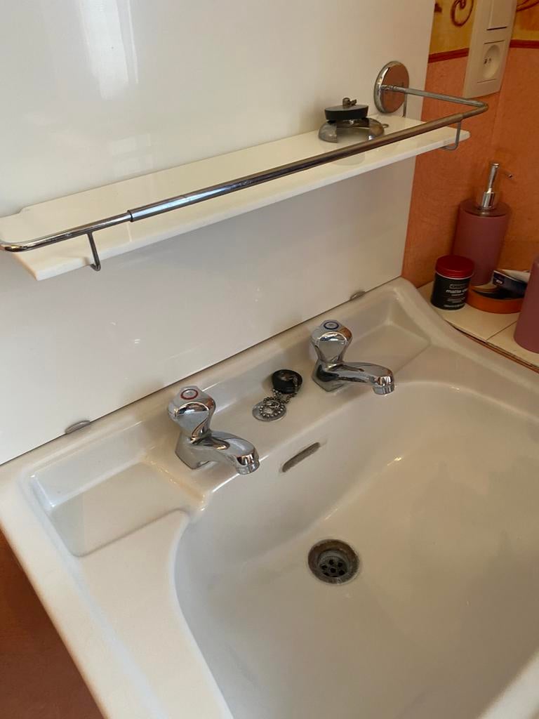 2 anciens éviers blanc avec faïence, 25 à 50 cm, Lavabo ou Évier, Moins de 100 cm, Enlèvement