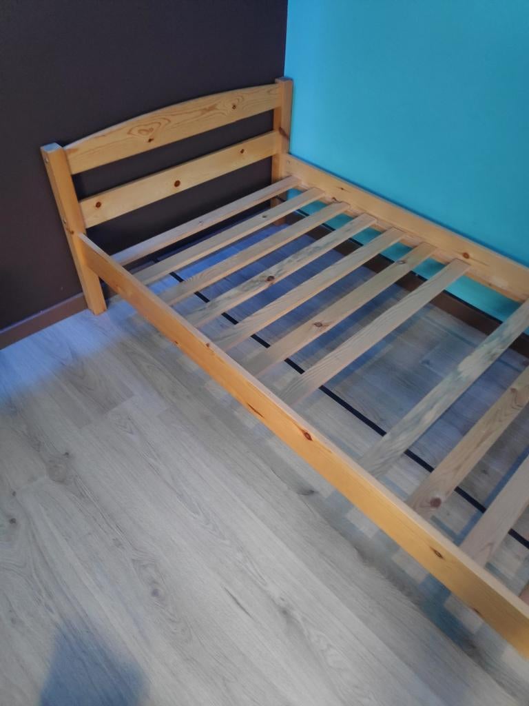 Bed en bedhek, Kinderen en Baby's, Kinderkamer | Bedden, Ophalen of Verzenden, Zo goed als nieuw