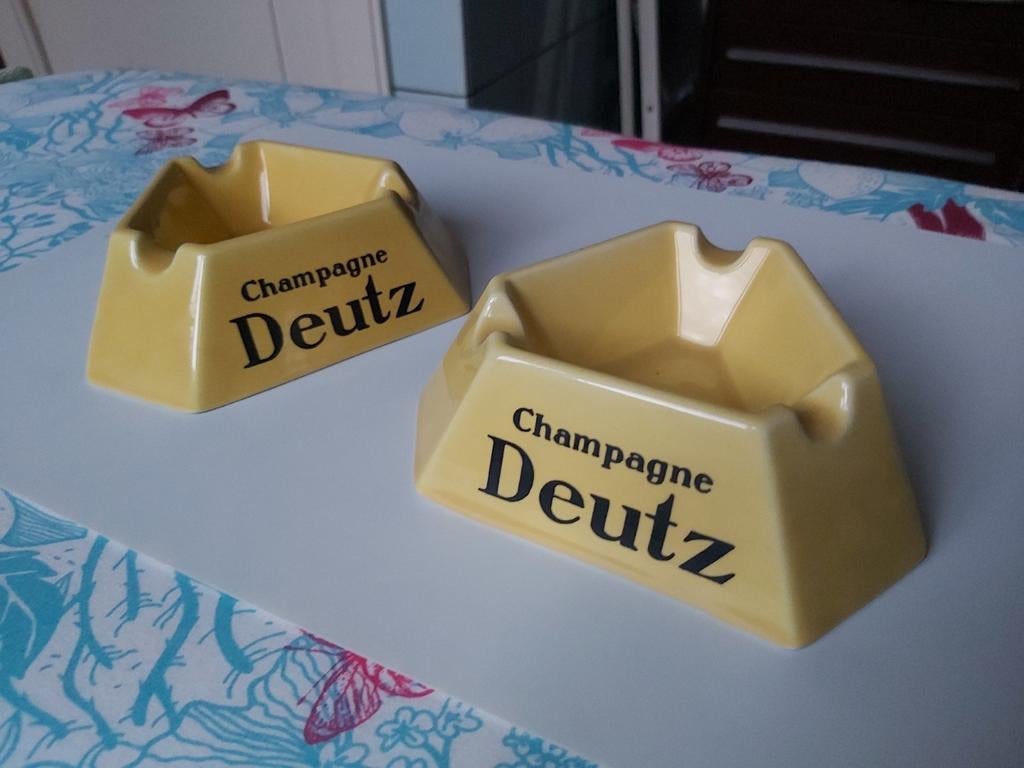 Lot - 2 Asbakken - Deutz Champagne, Verzamelen, Ophalen of Verzenden, Zo goed als nieuw