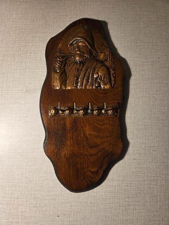 Oud sleutelrekje, Ophalen of Verzenden, Koper