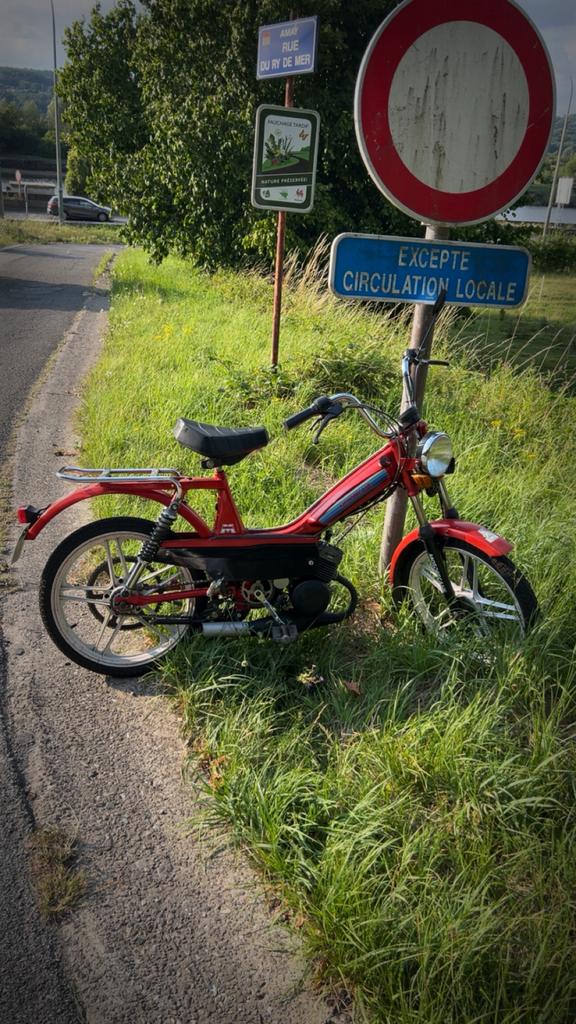 Motobecane 51, Vélos & Vélomoteurs, Autres marques, Enlèvement ou Envoi, 0 vitesses, Classe B (45 km/h)