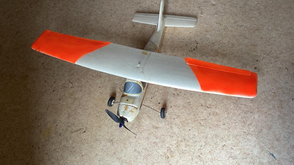 A vendre mini mag complet, Hobby & Loisirs créatifs, Modélisme | Radiocommandé & Téléguidé | Avions, Enlèvement, Utilisé