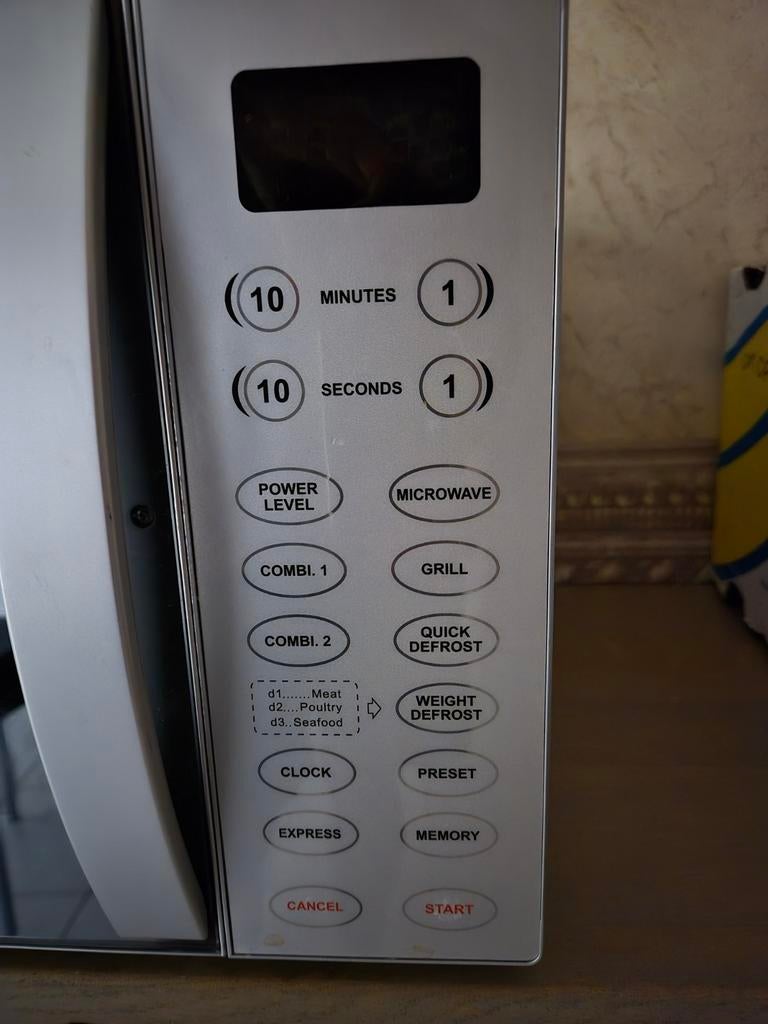 Microgolfoven met grill functie, Elektronische apparatuur, Microgolfovens, Ophalen, Zo goed als nieuw