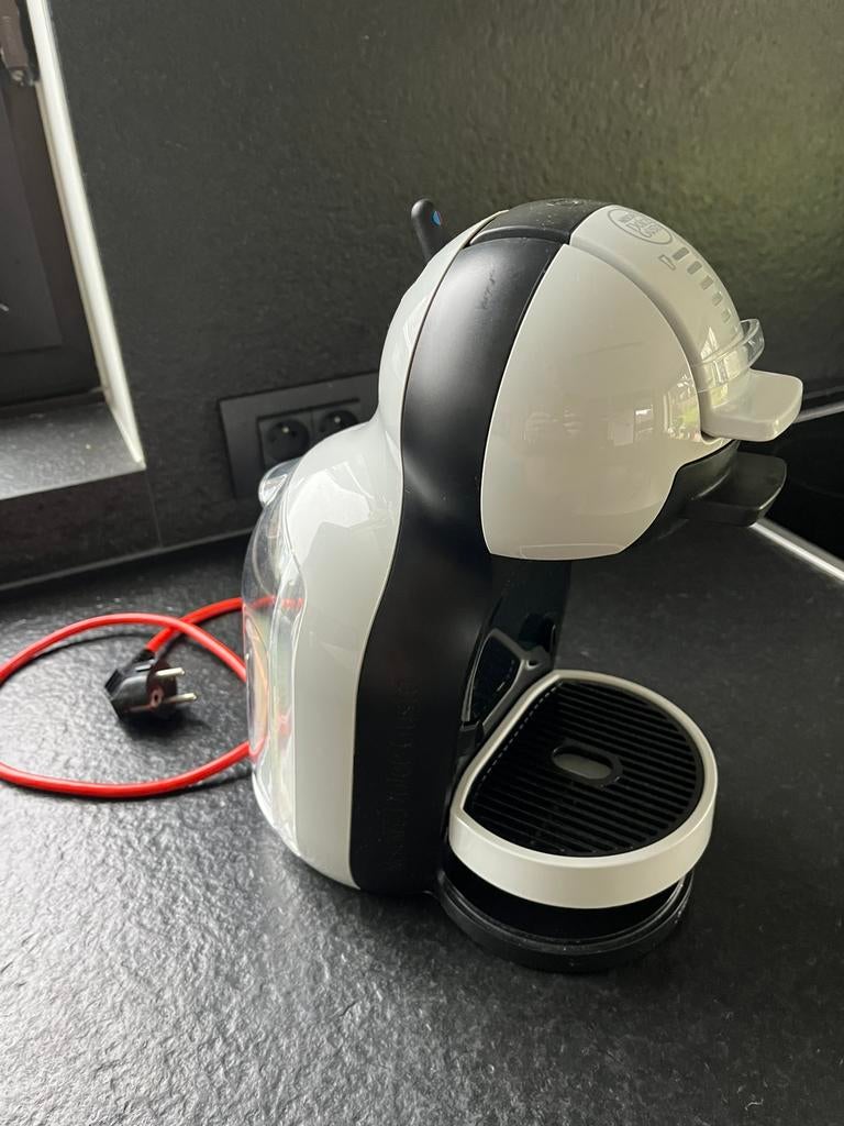 Koffiemachine krups -dolce gusto nescafé, Ophalen, Koffiemachine, Zo goed als nieuw, Koffiepads en cups