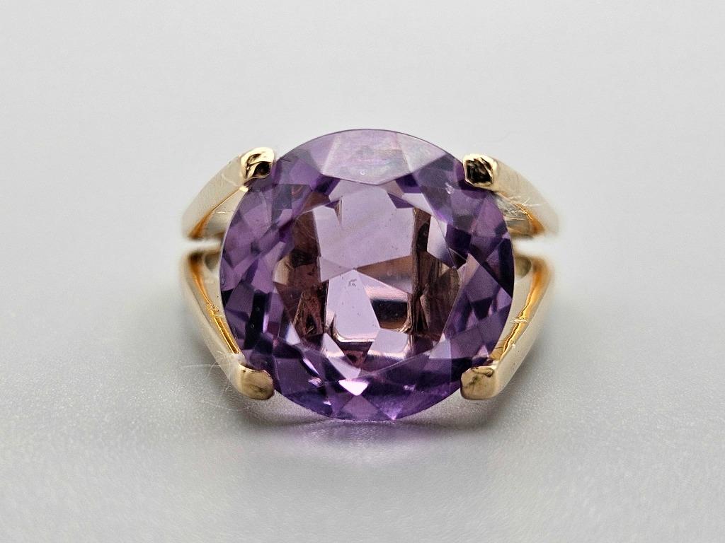 Bague vintage en or avec améthyste précieuse. 2024/53., Bijoux, Sacs & Beauté, Bagues, Enlèvement ou Envoi, 18 à 19, Comme neuf