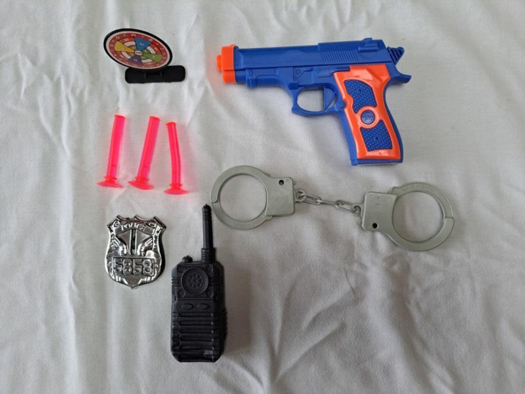 Accessoires van een politieagent(e) of sheriff, Enlèvement ou Envoi, Comme neuf, Garçon ou Fille