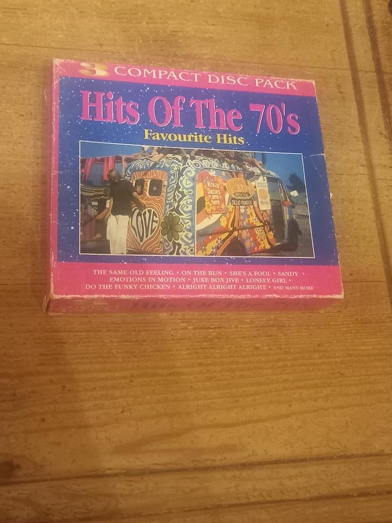 Box set Hits Of The 70's, CD & DVD, Enlèvement ou Envoi, Comme neuf, Musique du monde