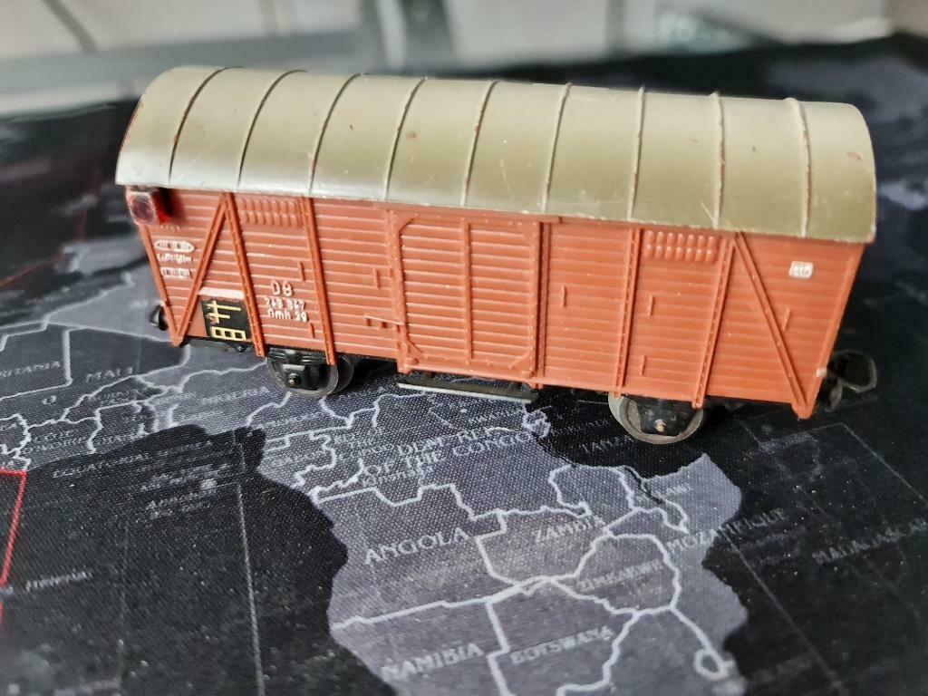 MARKLIN - Oude bruine goederenwagen met lantaarns, Ophalen of Verzenden, Gebruikt, Trein, Schaalmodel