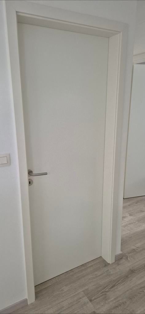 Nieuw Binnendeuren Theuma Witlakdeur. Incl omkasting en slot, Enlèvement, Neuf, Porte intérieure