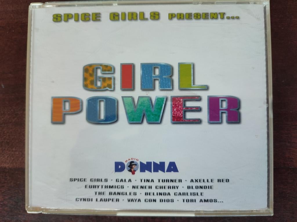 2-CD : SPICE GIRLS present... GIRL POWER (DONNA), Ophalen of Verzenden, Zo goed als nieuw