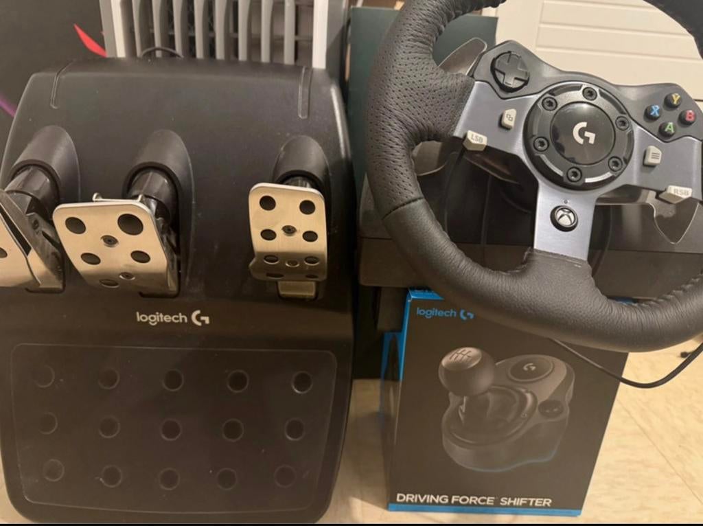 Pack logitech volant + les pédales + levier de vitesse, Enlèvement ou Envoi, Comme neuf