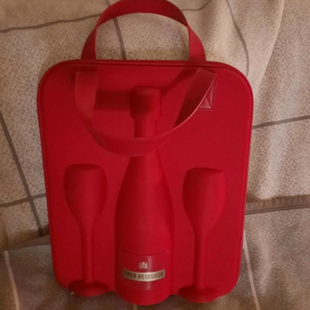 Piper Heidsieck valiesje . Zonder fles of glazen . 30 euro ., Ophalen of Verzenden, Zo goed als nieuw