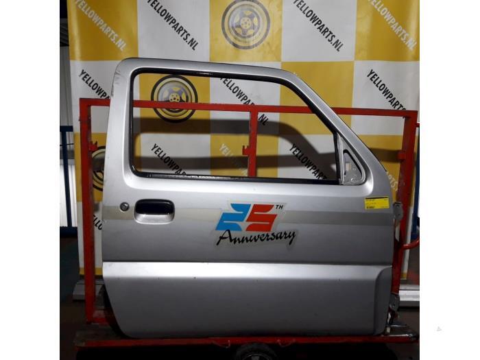 Portière 2portes droite d'un Suzuki Jimny (Z2S), Autos : Pièces & Accessoires, Carrosserie & Tôlerie, Porte, Suzuki, Utilisé, 3 mois de garantie