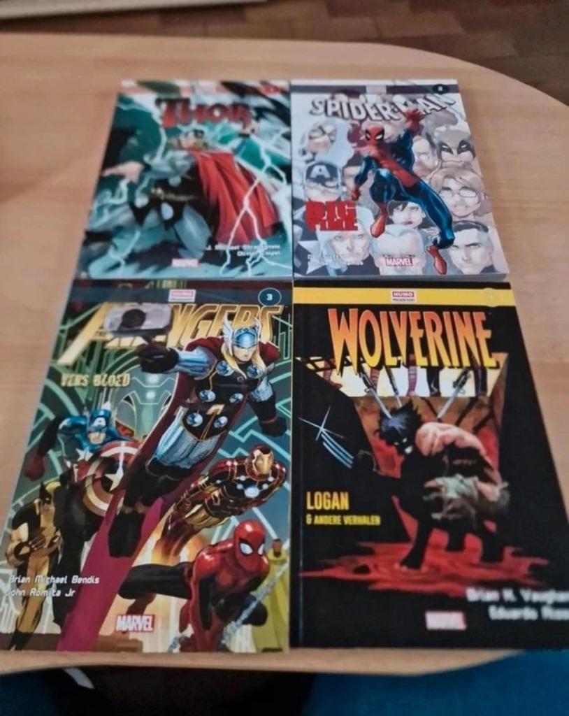 8 strip boeken van Marvel humo, Boeken, Complete serie of reeks, Ophalen of Verzenden, Zo goed als nieuw