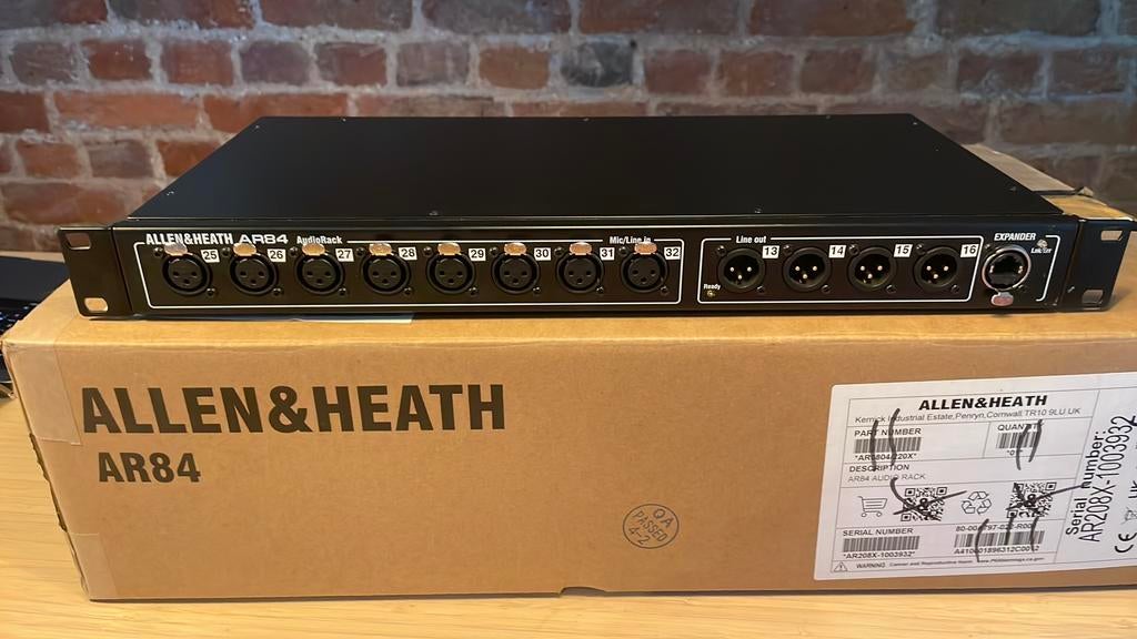 AR84 Allen & Heath, Musique & Instruments, Tables de mixage, Enlèvement ou Envoi, Comme neuf, 5 à 10 canaux, Entrée micro