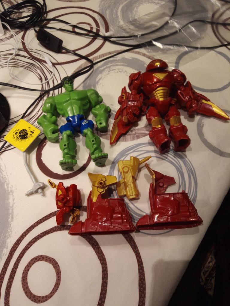 marvel avengers actiemannetjes, Ophalen, Zo goed als nieuw