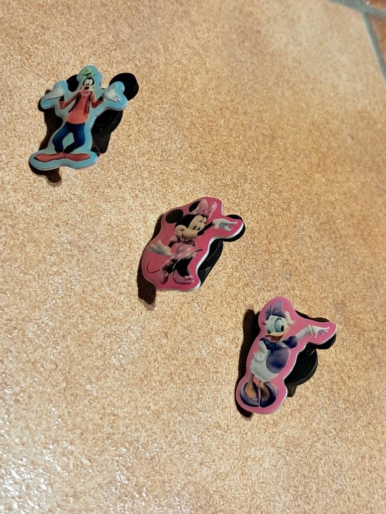 Lot de 3 pin's Disney, Enlèvement ou Envoi, Comme neuf, Autres sujets/thèmes, Insigne ou Pin's