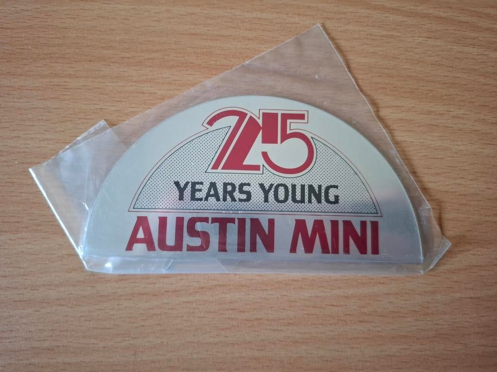 Metalen badge 25 jaar Mini, Enlèvement ou Envoi
