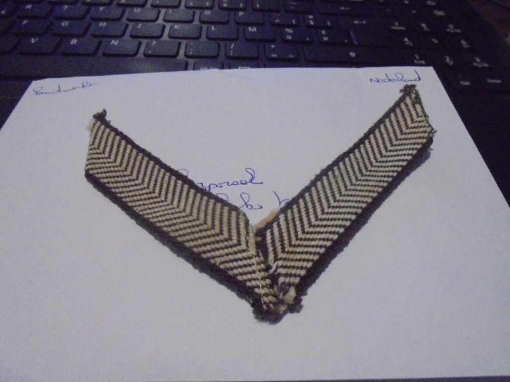 korporaal dagelijks tenue 1963-1982, Enlèvement ou Envoi, Armée de terre, Emblème ou Badge