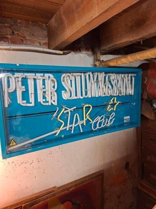 Oude neon peter stuyvesant, Ophalen, Zo goed als nieuw