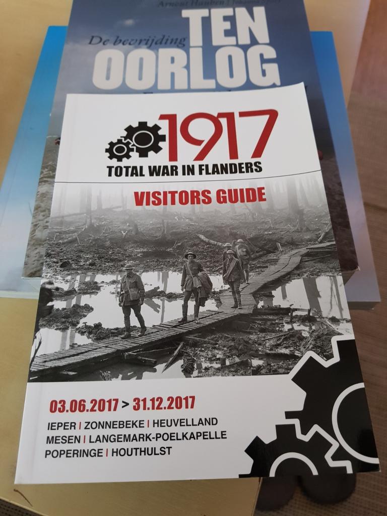 1917 total war in flanders VISITORS GUIDE Engelstalig, Enlèvement ou Envoi, Avant 1940, Comme neuf