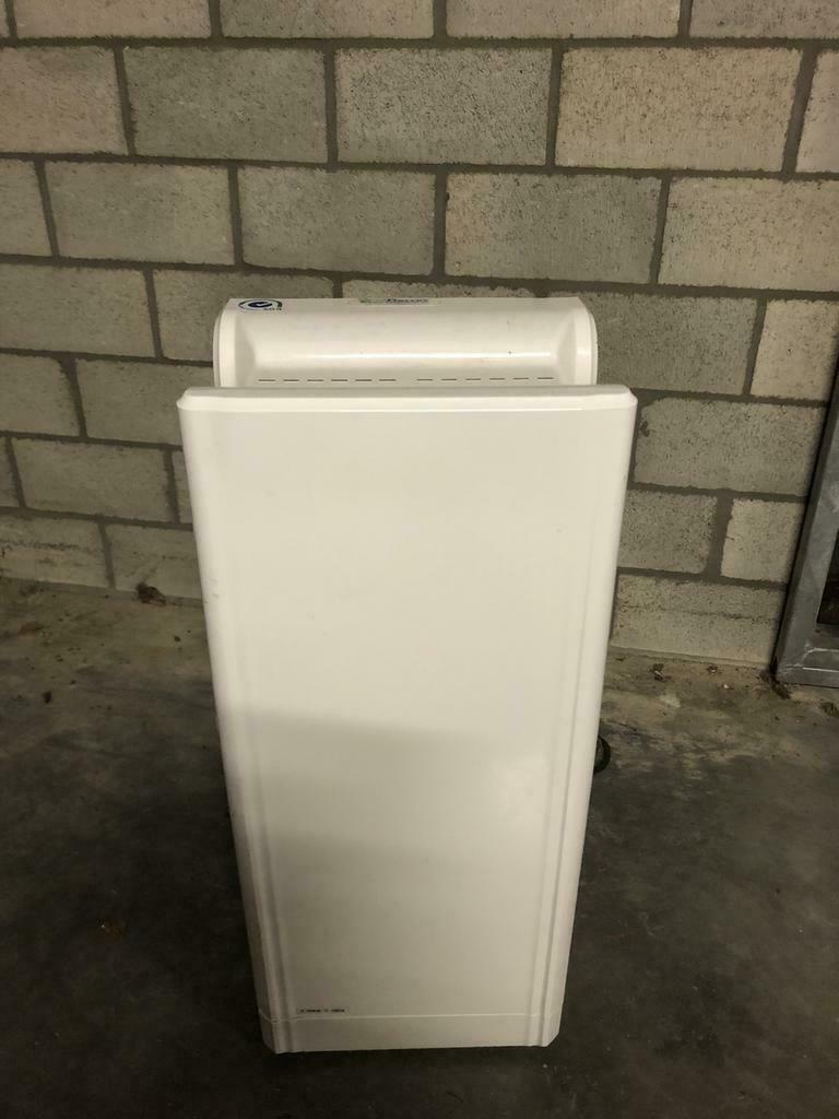 Handen droger Blade Pro, Ophalen, Zo goed als nieuw, Kunststof