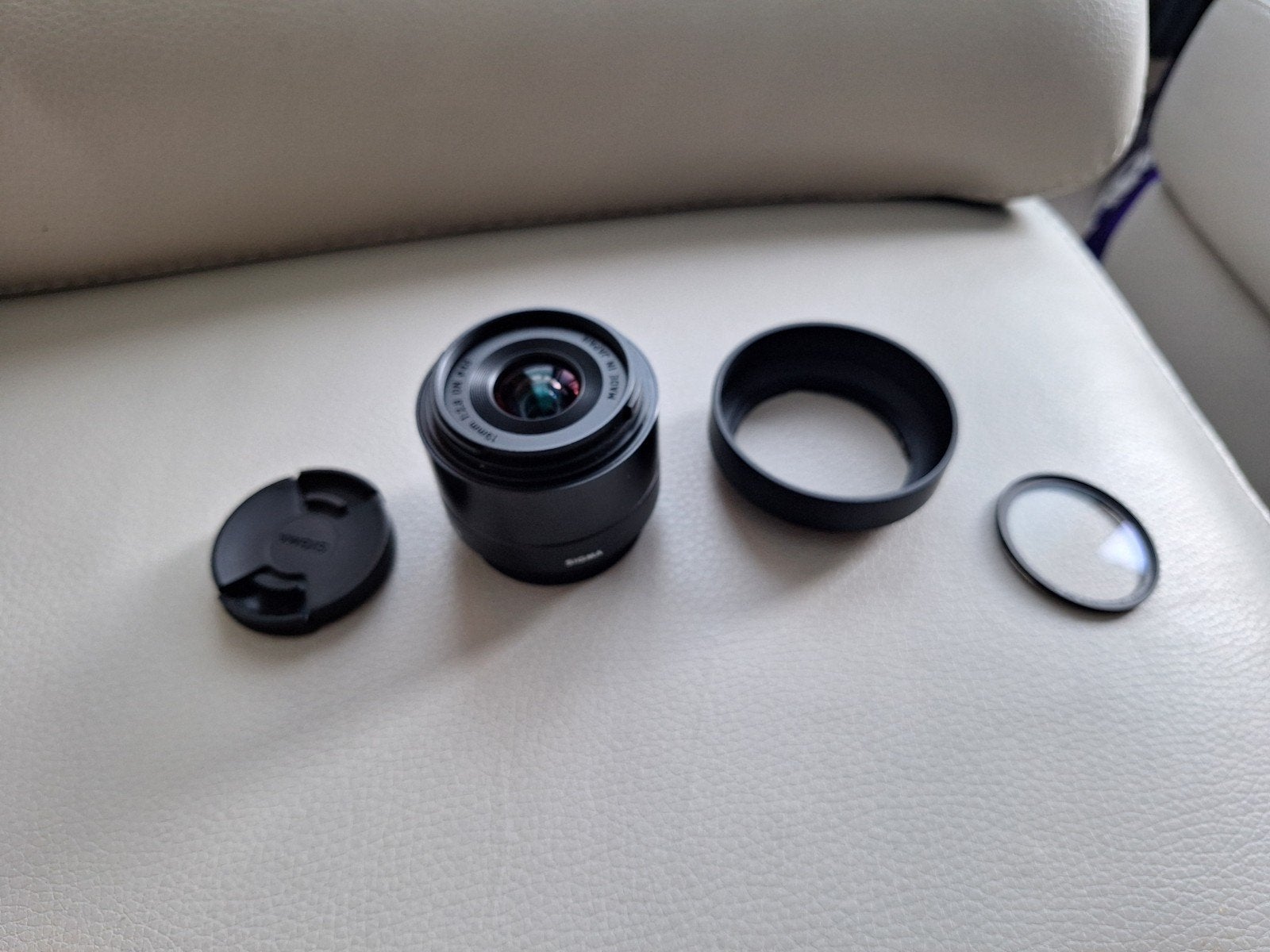 Objectif Sigma 19mm 1:2.8 DN Monture Micro 4/3, TV, Hi-fi & Vidéo, Sigma, Enlèvement ou Envoi, Comme neuf, 19 mm