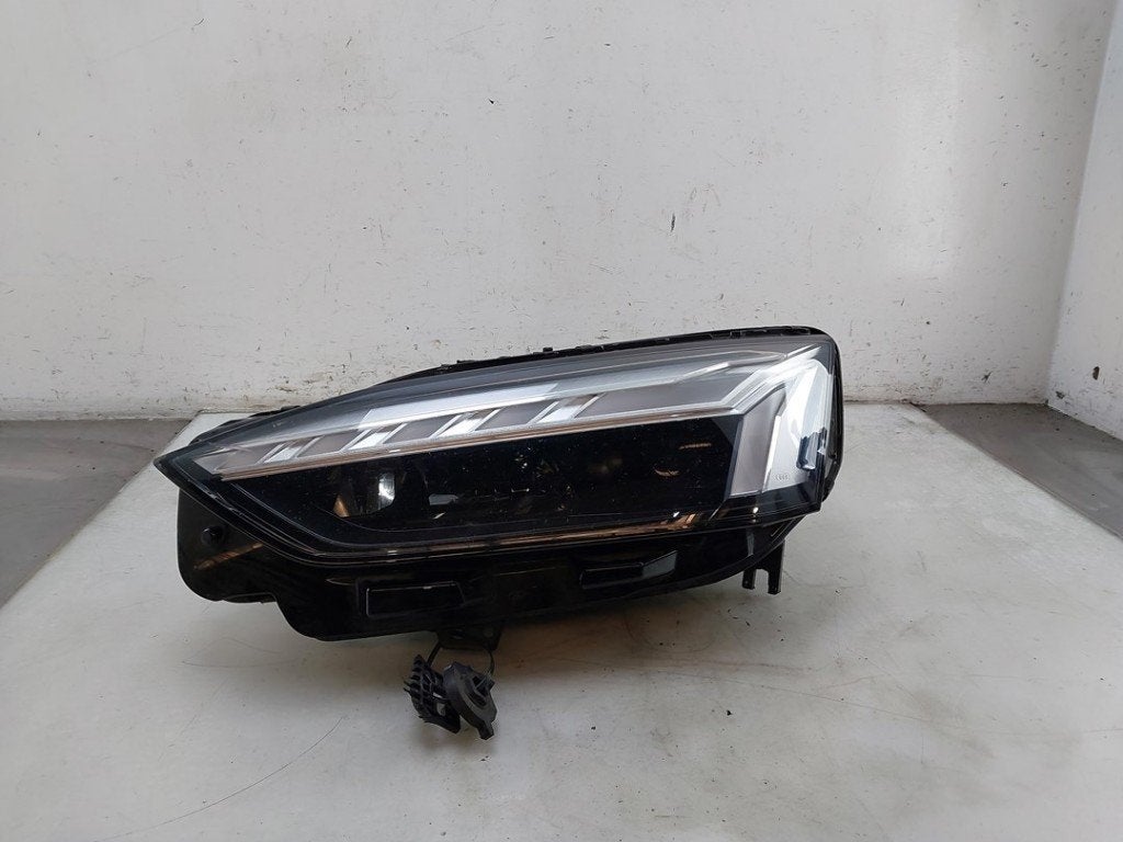 PHARE / OPTIQUE AVANT GAUCHE Audi A5 Sportback (F5A / F5F), Auto-Union-Straße  1,
85057  Ingolstadt, DE, Info@audi.de, Audi, Utilisé