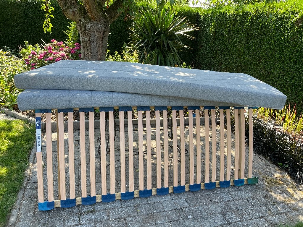 Set van 2 IKEA-matrassen + 1 lattenbodem, Ophalen, 90 cm, Eenpersoons, Zo goed als nieuw
