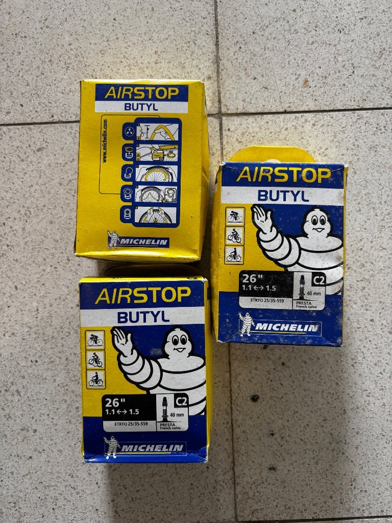 Binnenband 26” Airstop Butyl Michelin, Vélos & Vélomoteurs, Vélos Pièces, Neuf, Michelin, Autres matériaux, Pneu