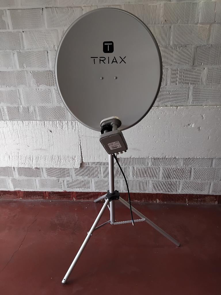 Satelliet schotel nieuw Triax, LNB kop, statief, lange kabel, Ophalen, Nieuw