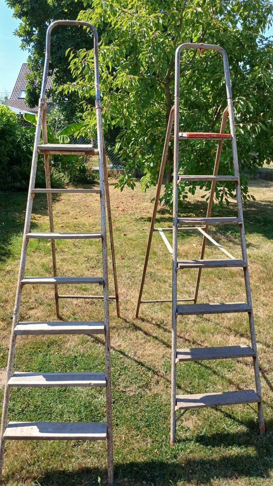 2 escabelles 15 euros les 2, Enlèvement