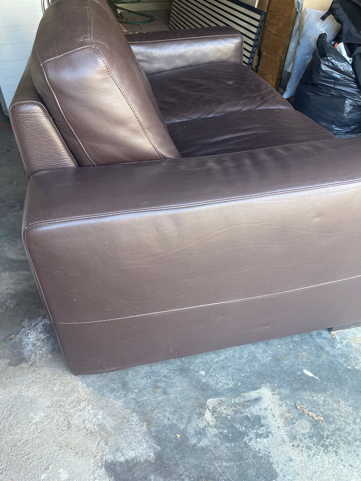 Fauteuil en cuir Natuzzi gratuit en bon état, Maison & Meubles, Canapés | Salons, Enlèvement