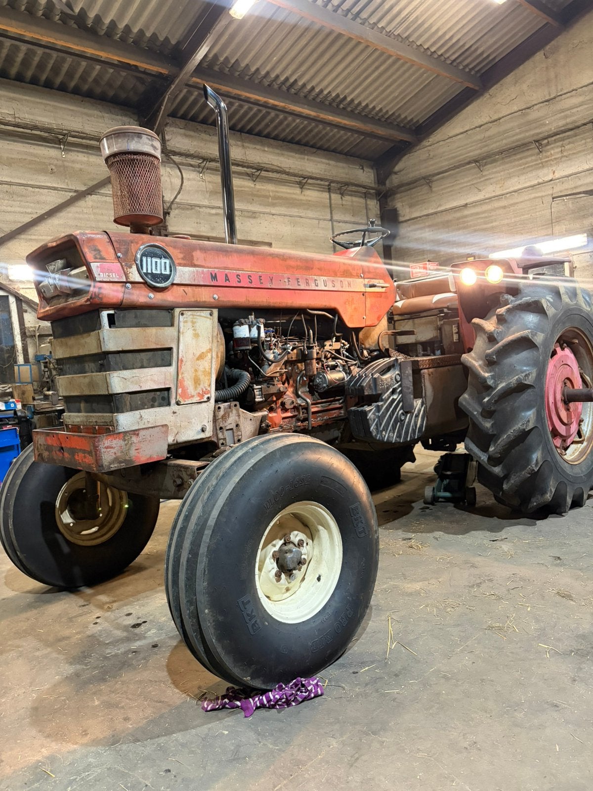 Massey ferguson 1100 importé des etat unis, Enlèvement, Massey Ferguson