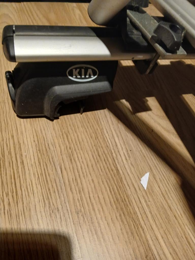 Dakdrager kia, Enlèvement