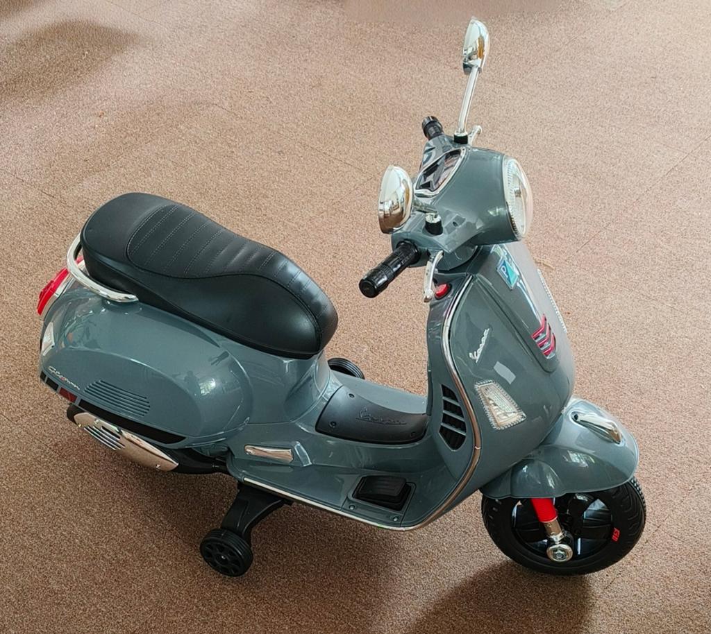 Vespa elektrische speelgoed scooter vanaf 3jaar., Ophalen