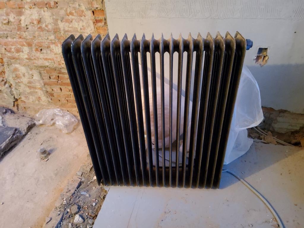 Gietijzeren radiator, Doe-het-zelf en Bouw, Verwarming en Radiatoren, Ophalen, Gebruikt, Hoog rendement (Hr), Radiator